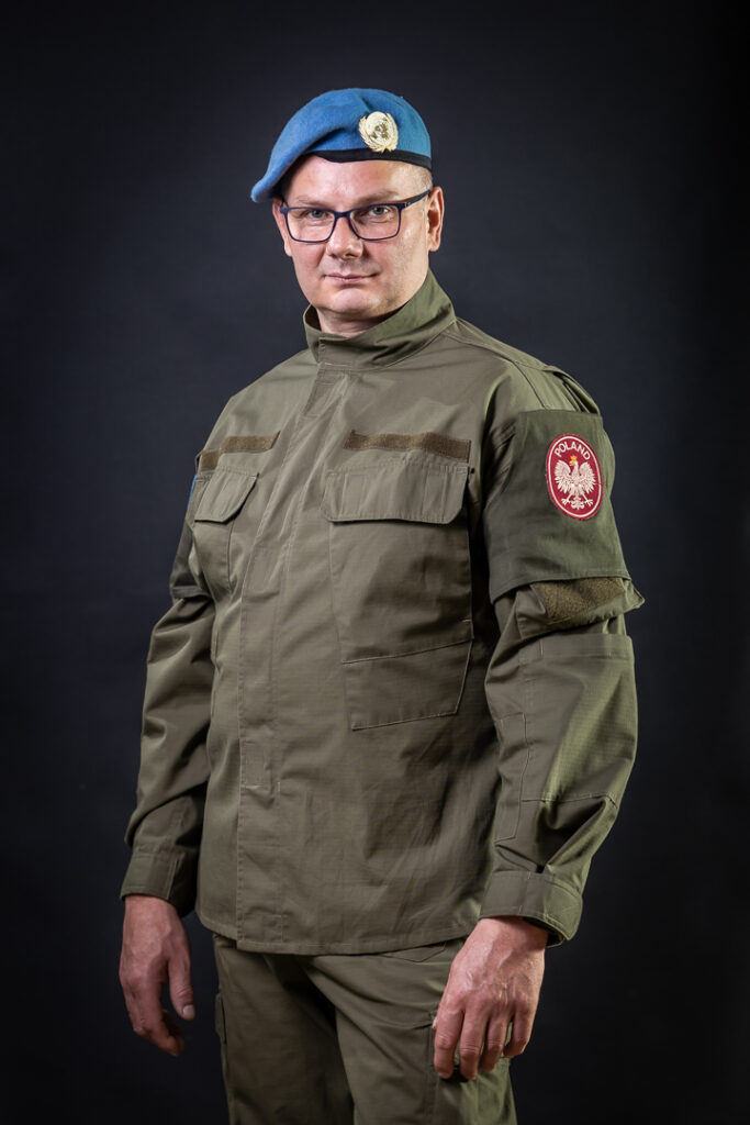 portret mundurowy, żołnierz, weteran ONZ, błękitny beret